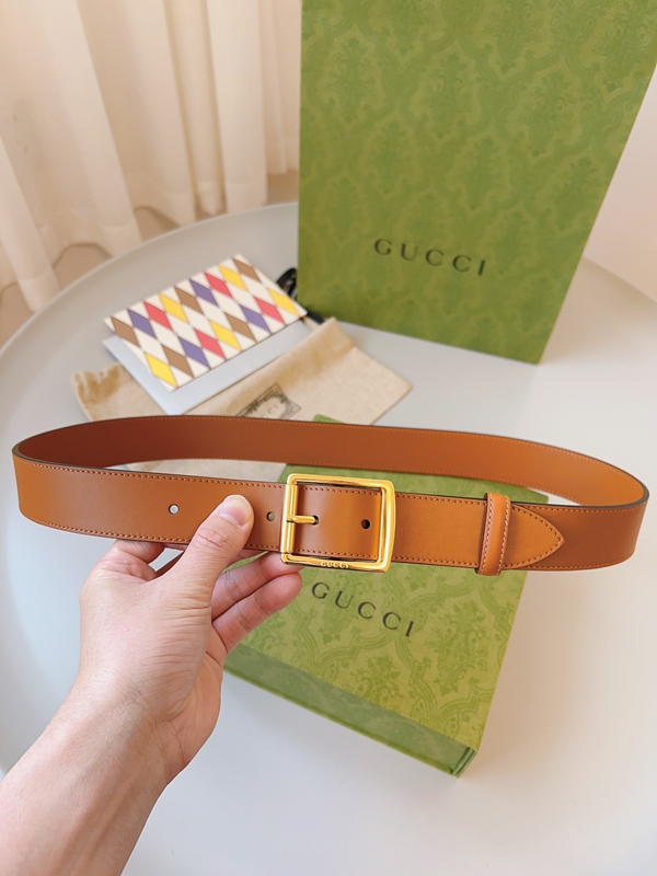 スーパーコピーグッチベルト正面デザイン